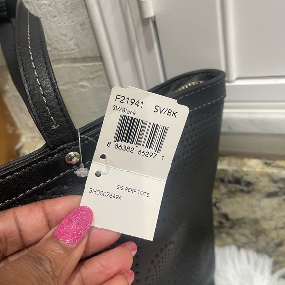 Coach Leather Tote Bag- NWT with Dust Bag - Picture 4 of 17